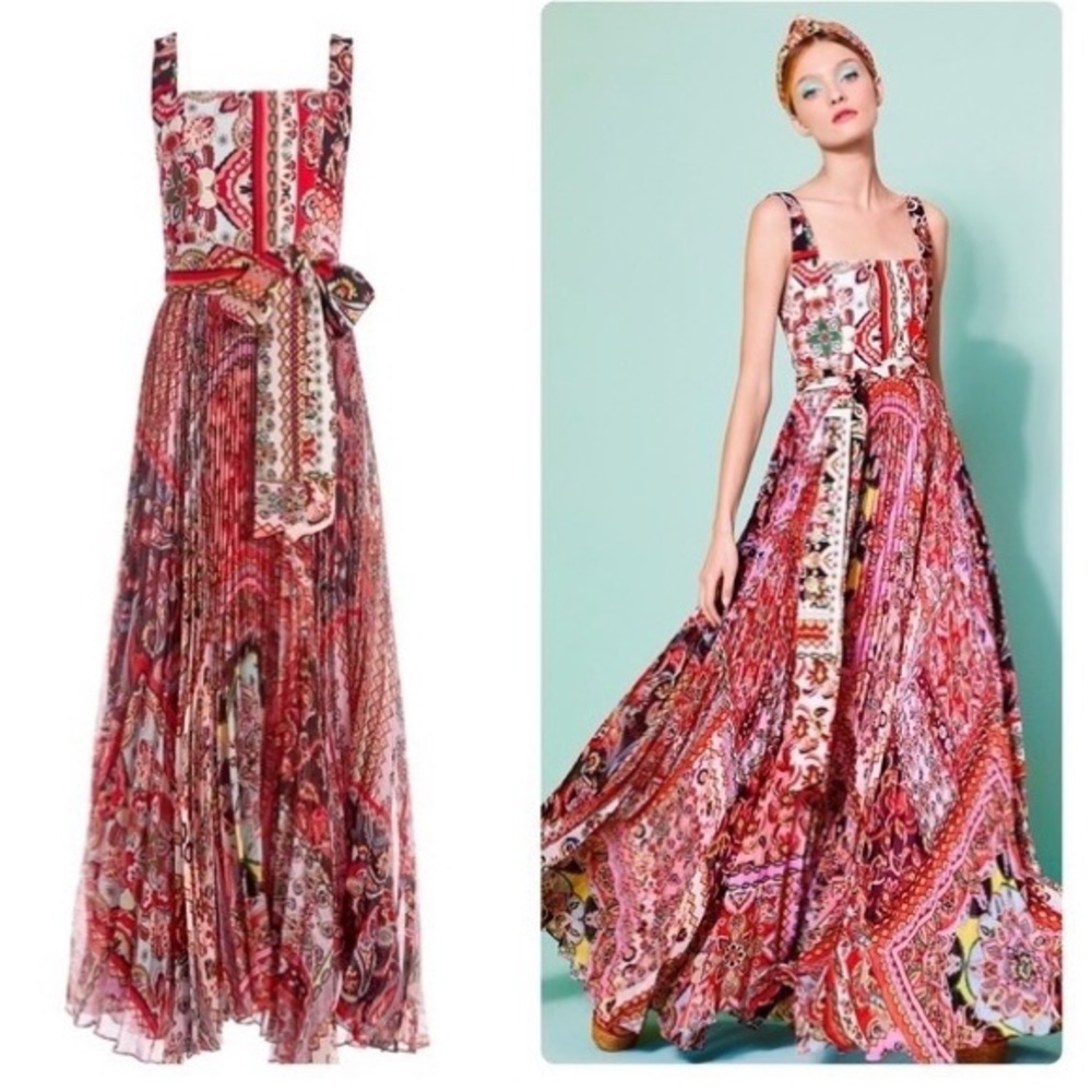 Alice + Olivia Deonna Pleated Maxi Dress